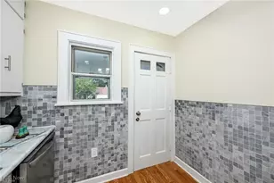 614 Parkview Ave, Akron, OH 44310 - Photo 9