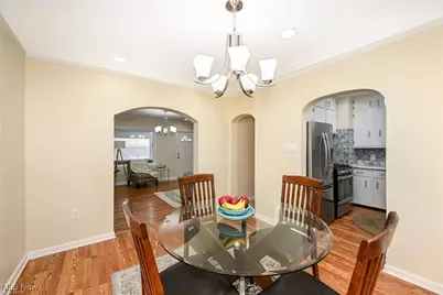 614 Parkview Avenue, Akron, OH 44310 - Photo 7