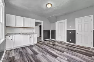 3124 W 11th Pl, Loveland, OH 44109 - Photo 5