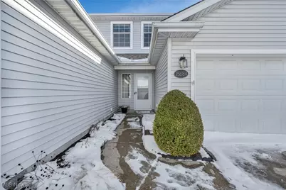 7568 Monterey Bay #4, Mentor on the Lake, OH 44060 - Photo 5