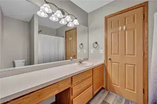 7568 Monterey Bay, Mentor on the Lake, OH 44060 - Photo 27