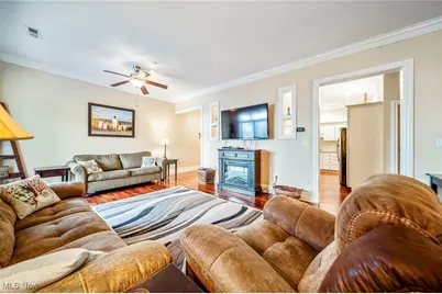 4699 Lake Rd #401, Geneva on the Lake, OH 44041 - Photo 15