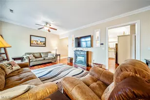 4699 Lake Rd, Geneva on the Lake, OH 44041 - Photo 15