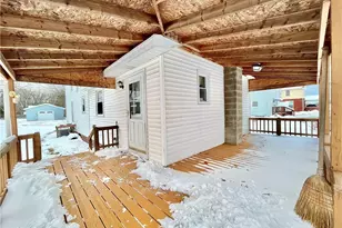 404 Viaduct St, Conneaut, OH 44030 - Photo 9