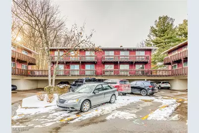 2550 Chamberlain Road #B-4, Fairlawn, OH 44333 - Photo 1
