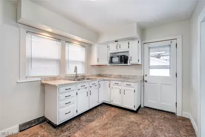 2510 E Midlothian Boulevard, Youngstown, OH 44502 - Photo 9