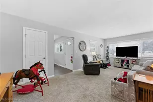 204 Normandy Dr, Painesville Twp, OH 44077 - Photo 15