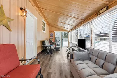 204 Normandy Drive, Painesville Twp, OH 44077 - Photo 5