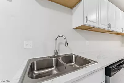 848 Jamestown Avenue, Elyria, OH 44035 - Photo 17