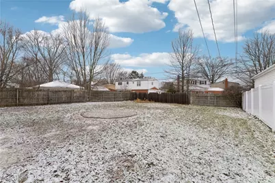 848 Jamestown Avenue, Elyria, OH 44035 - Photo 37