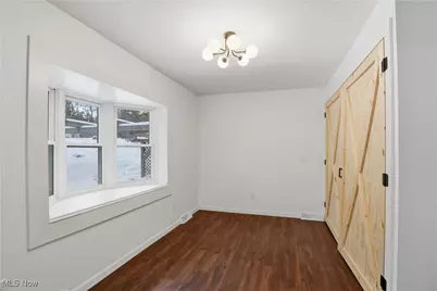 1549 W Sprague Road, Grandview Heights, OH 44147 - Photo 9