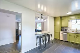 635 N Hawkins Ave, Akron, OH 44313 - Photo 11