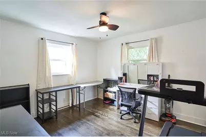 635 N Hawkins Avenue, Akron, OH 44313 - Photo 19