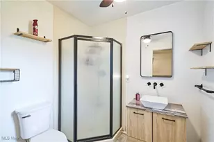 635 N Hawkins Ave, Akron, OH 44313 - Photo 21