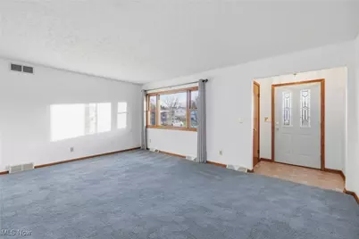 1130 Mulberry Lane, Brunswick, OH 44212 - Photo 5