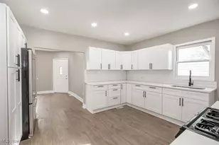 144 19th St NW, Barberton, OH 44203 - Photo 5