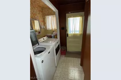 717 Woodlawn Road, Steubenville, OH 43952 - Photo 11