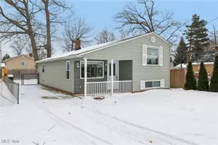 213 Paxton Rd, Eastlake, OH 44095 - Photo 3