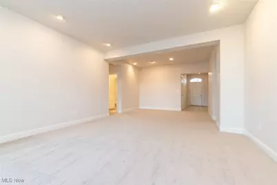 3194 Richmond Road, Beachwood, OH 44122 - Photo 9