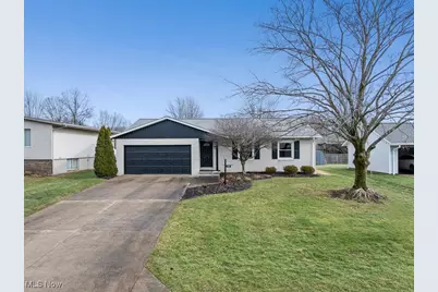 3018 Blenheim Avenue, Alliance, OH 44601 - Photo 1
