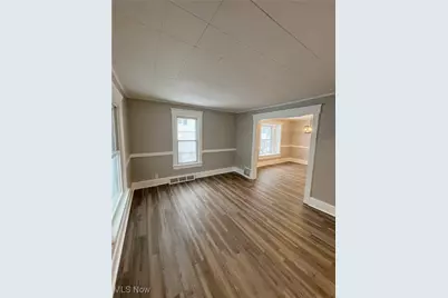 2110 12th Street SW, Akron, OH 44314 - Photo 5