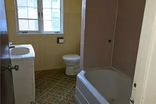 1413 Smithfield St, East Liverpool, OH 43920 - Photo 5