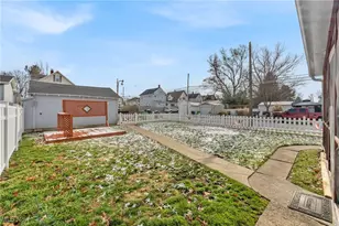 131 25th St NW, Barberton, OH 44203 - Photo 23