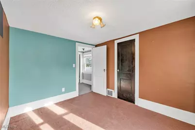 131 25th Street NW, Barberton, OH 44203 - Photo 13