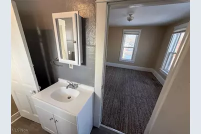 158 16th Street NW, Barberton, OH 44203 - Photo 7