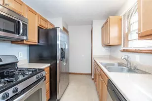 28525 Lakeshore Blvd, Willowick, OH 44095 - Photo 3