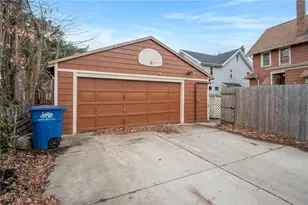 2105 Carabel Ave, Oakwood, OH 44107 - Photo 3