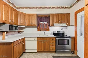 2105 Carabel Ave, Oakwood, OH 44107 - Photo 11