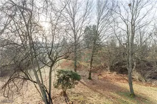 132 Capitol Dr, Weirton, WV 26062 - Photo 25