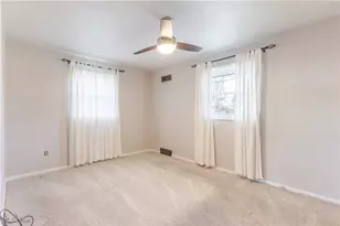 132 Capitol Dr, Weirton, WV 26062 - Photo 13