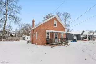 1453 Woodbirch Ave, Akron, OH 44314 - Photo 5