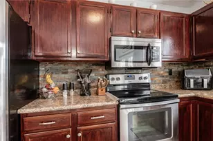 60999 Greenbriar Dr, Cambridge, OH 43725 - Photo 7