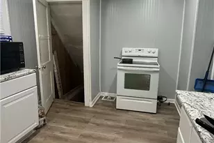 797 Alhambra Rd, Loveland, OH 44110 - Photo 9