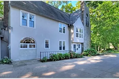 2265 Stillman Road, Cleveland Heights, OH 44118 - Photo 3