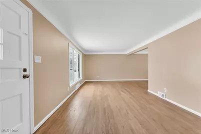 4693 Liberty Road, South Euclid, OH 44121 - Photo 5