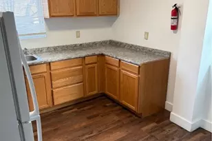 1235 Bellows St, Akron, OH 44301 - Photo 7