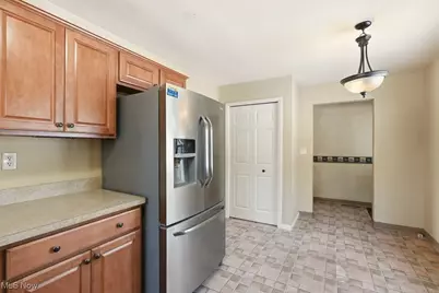 19120 Haskins Road, Chagrin Falls, OH 44023 - Photo 11