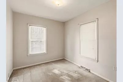 19120 Haskins Road, Chagrin Falls, OH 44023 - Photo 17