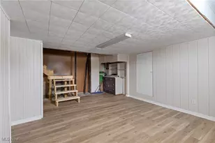 900 N 6th St, Martins Ferry, OH 43935 - Photo 29