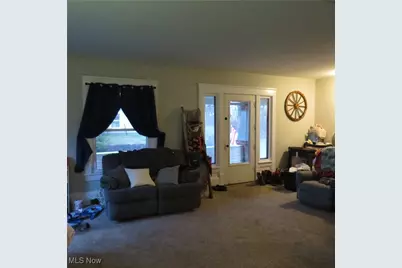 112 High Street NE, Hartville, OH 44632 - Photo 3