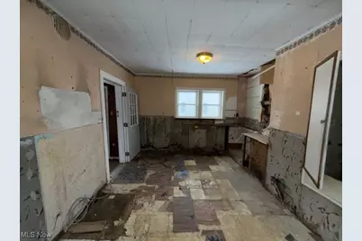 622 W 35th Street, Ashtabula, OH 44004 - Photo 9