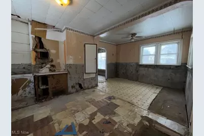 622 W 35th Street, Ashtabula, OH 44004 - Photo 11