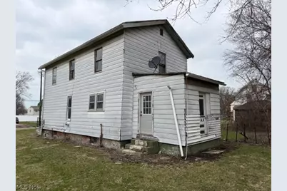 622 W 35th Street, Ashtabula, OH 44004 - Photo 3