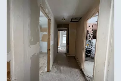 622 W 35th Street, Ashtabula, OH 44004 - Photo 13