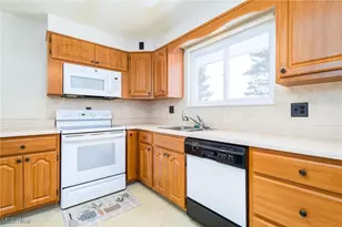 369 Westwood Dr, Steubenville, OH 43953 - Photo 9