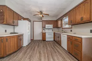 469 Stratton Ave SW, New Philadelphia, OH 44663 - Photo 19